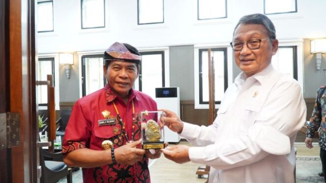 
 Pemprov Seriusi Pengembangan Geopark Gunung Batu Benau