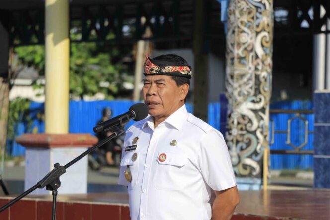 
 Gubernur Minta Baperjakat Tidak Terpengaruh oleh Oknum