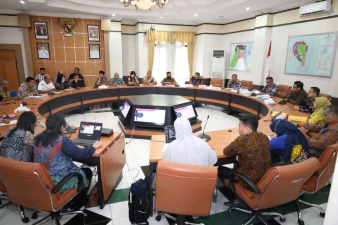 
 Wali Kota Tarakan Mengikuti Exit Meeting Terinci Tahun Anggaran 2022