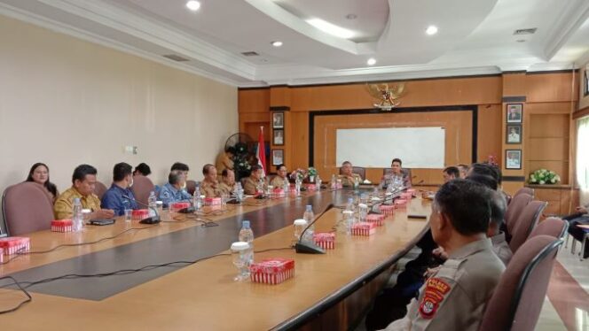 
 Bupati Wempi Terima Kunjungan Kapolda Bahas Progres Pembangunan SPN di Malinau