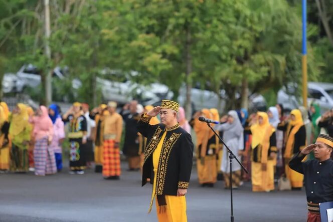 
 Wali Kota Khairul Pimpin Upacara Peringatan Hari Pendidikan Nasional Tahun 2023
