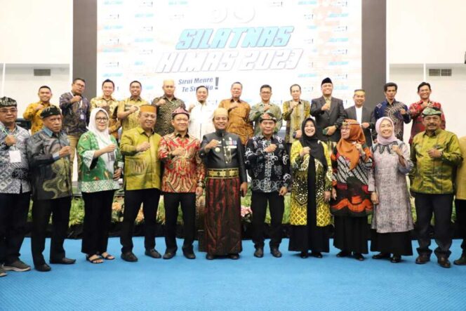 
 Gubernur Kaltara Zainal Paliwang Hadiri Silaturahmi Nasional Masyarakat Sinjai di Makassar