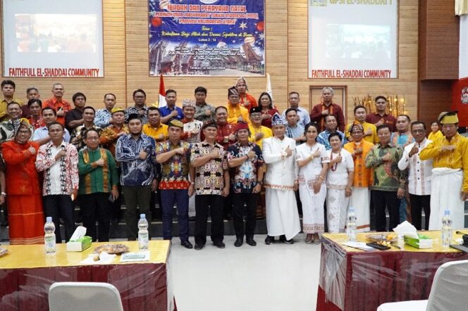 
 Gubernur Hadiri Perayaan Natal Perhimpunan Masyarakat Toraja Indonesia