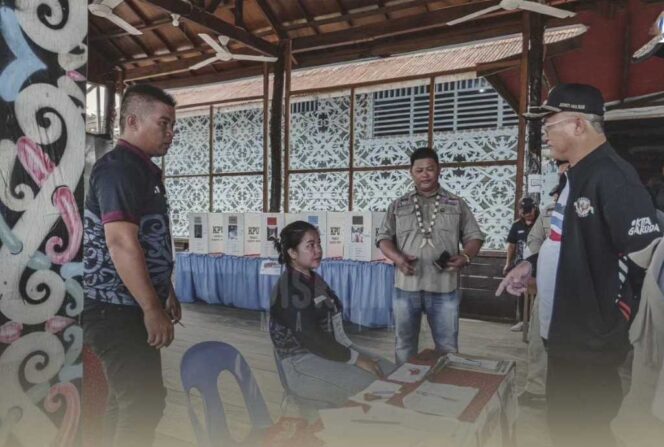 
 Bupati Malinau Wempi W Mawa, S.E., M.H. bersama dengan FKPD melakukan monitoring ke beberapa TPS yang terletak di 4 kecamatan kota Kabupaten Malinau, Rabu (14/02).