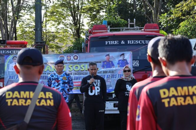 
 Peringati HUT Ke-105 Damkar, Wali Kota Tarakan Pimpin Kerja Bakti Kawasan Pasar Tenguyun