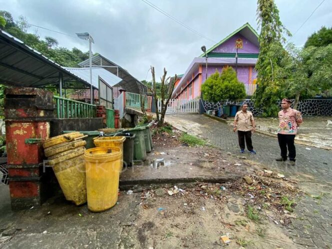 
 Turun langsung cek, Pj Wali Kota memastikan akan memperbaiki fasilitas pendidikan yang kurang memadai guna memberikan rasa aman dan nyaman kepada peserta didik dalam menuntut ilmu.