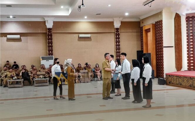 
 Bupati Malinau Serahkan SK pengangkatan 461 PPPK guru, nakes dan teknis Formasi 2023