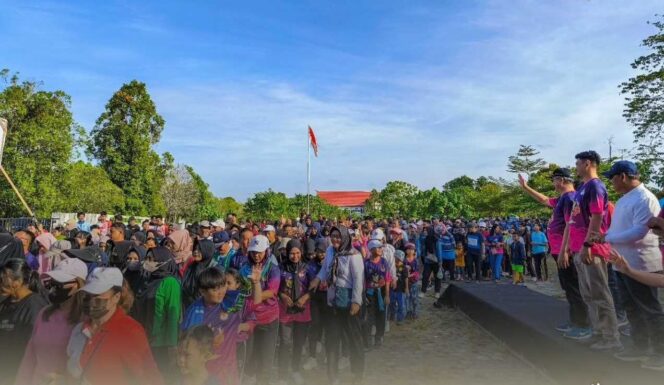 
 Lepas Jalan Santai KPU Malinau, Bupati Wempi: Sukseskan Pilkada Tahun ini