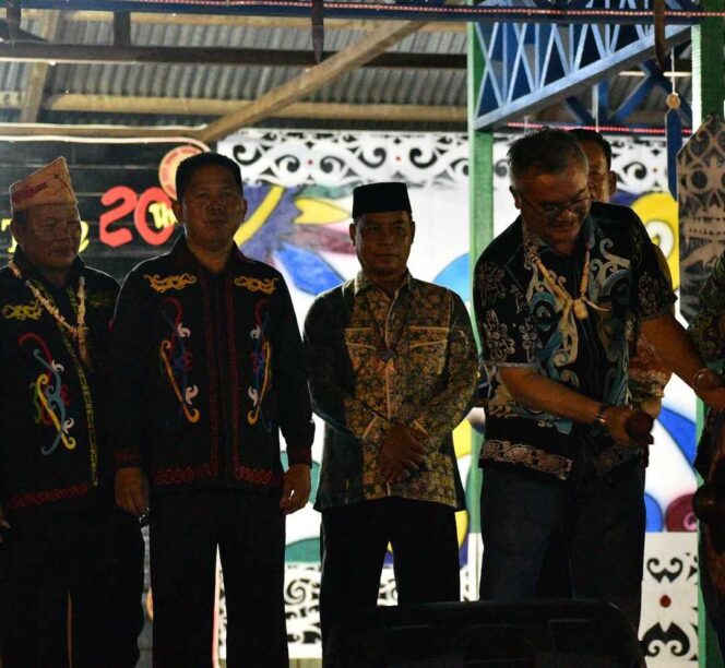 
 Perayaan Hari Ulang Tahun ke-20 Desa Mentarang
