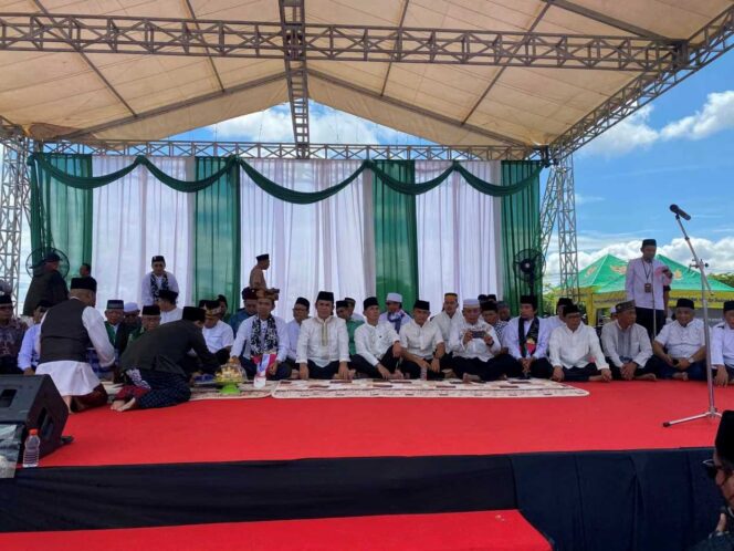 
 Pj. Wali Kota Tarakan Bustan Hadiri Halal Bihalal Akbar Bersama Ustadz Abdul Somad