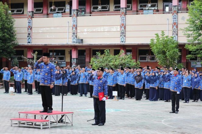 
 Pj. Wali Kota Tarakan Pimpin Apel Korpri di SD Negeri 29 Tarakan