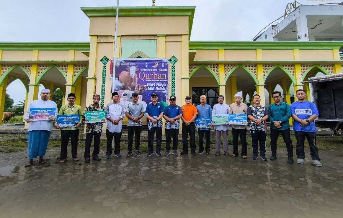 Amanah dengan Ketulusan, Bupati Malinau Serahkan Hewan Kurban
