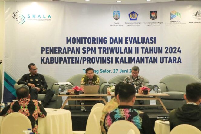 
 Kepala Biro Pemerintahan dan Otonomi Daerah, Taufik Hidayat memberikan arahan terkait pelaksanaan monitoring dan evaluasi pelaksanaan SPM, Kamis (27/6).
Minta Perangkat Daerah Kawal SPM hingga Akhir Tahun
