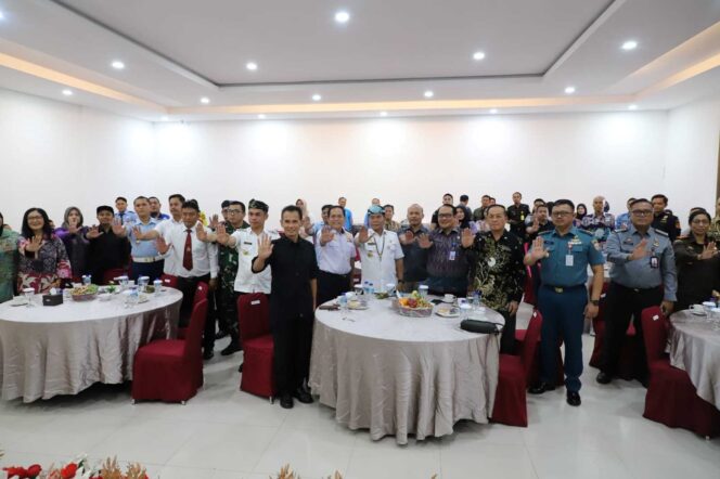 
 Gubernur Kaltara, DR (HC) H Zainal A Paliwang, M.Hum menghadiri peringatan Hari Anti Narkoba Nasional di Hotel Royal, Rabu (26/6).

