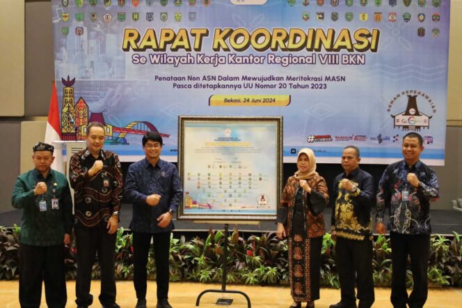 
 Sukses Pengembangan Kompetensi ASN, Kaltara Sabet Penghargaan dari Kanreg VIII BKN