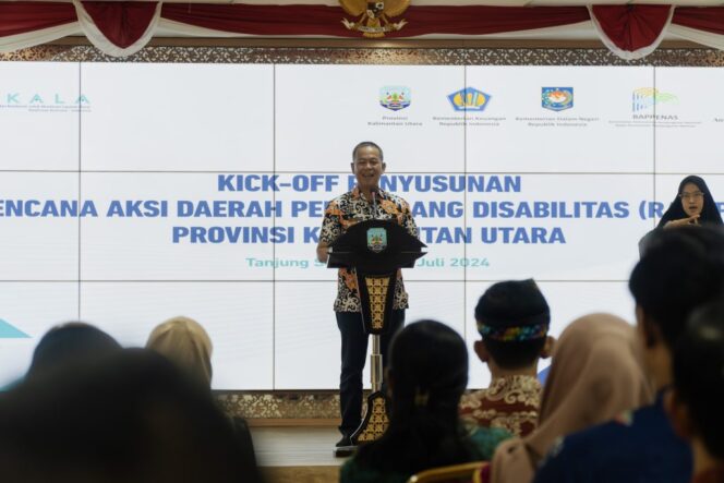 
 Asisten bidang Pemerintahan dan Kesejahteraan Rakyat Setprov Kaltara, H Datu Iqro Ramadhan, S.Sos, M.Si membuka Kick-Off Penyusunan RAD-PD Provinsi Kaltara, Kamis (25/7).