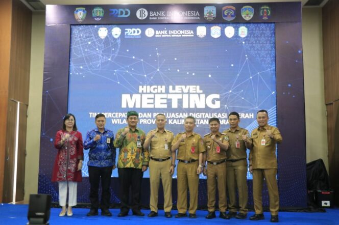 
 Asisten Bidang Pemerintahan dan Kesejahteraan Rakyat Setprov Kaltara H. Datu Iqro Ramadhan, S.Sos, M.Si membuka HLM TP2DD Wilayah Kalimantan Utara di Tarakan, Senin (22/7).