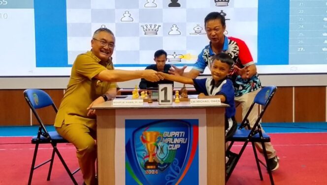 
 BMC Cabor Catur sekaligus Launching Papan Catur Internasional pertama kali dimalinau