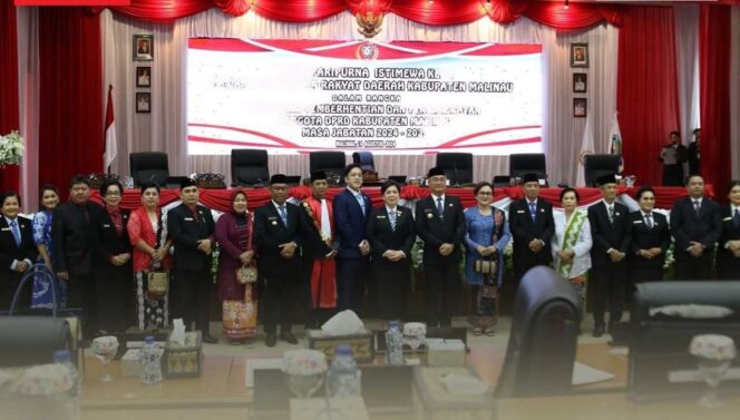 
 Bupati Wempi Hadiri Pelantikan 20 Anggota DPRD Malinau Periode 2024-2029