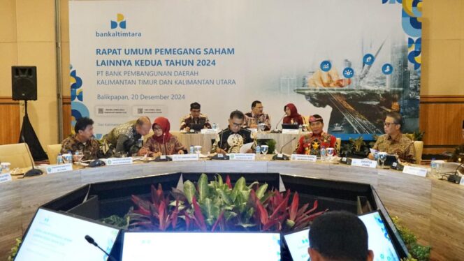 
 Gubernur Zainal Hadiri RUPS PT. BPD Bankaltimtara