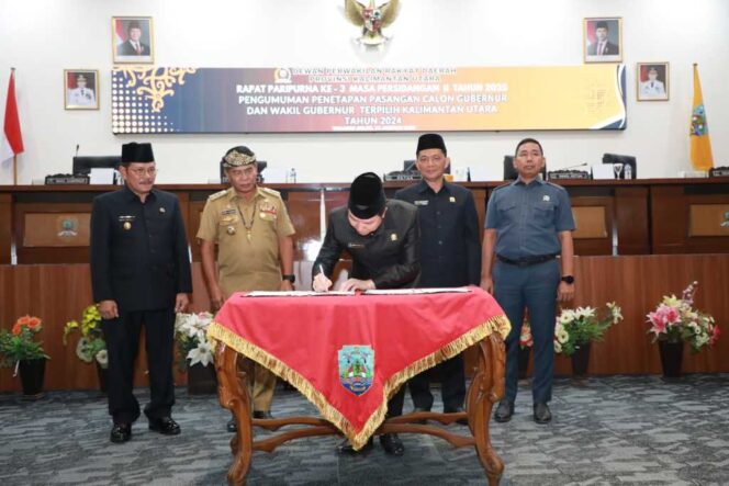 
 DPRD Umumkan Penetapan Zainal – Ingkong Sebagai Gubernur dan Wakil Gubernur Terpilih Pilkada Kaltara 2024