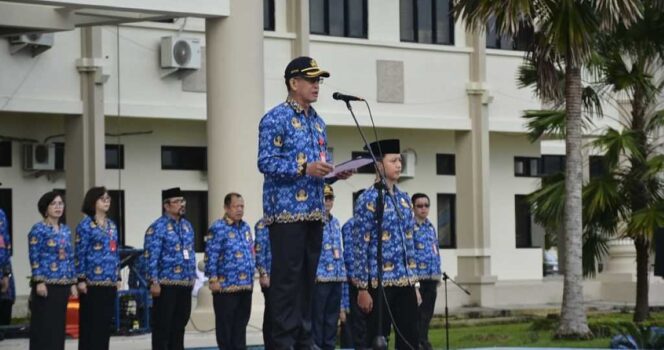 
 Asisten II Malinau Jon Ifung Pimpin Apel Gabungan Korpri, Tekankan Disiplin dan Kinerja ASN