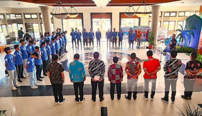 
 Bupati Wempi Lepas Tim Persemal FC Ikuti Liga 4 Zona Kaltara
