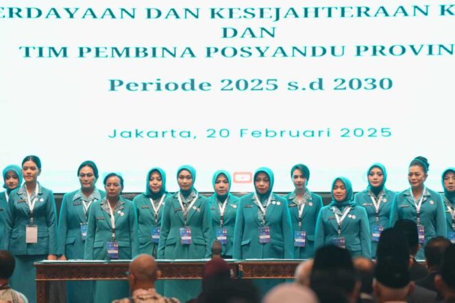 
 Dilantik Tri Tito Karnavian, Hj. Rahmawati Zainal Resmi Menjadi Ketua TP PKK Kaltara