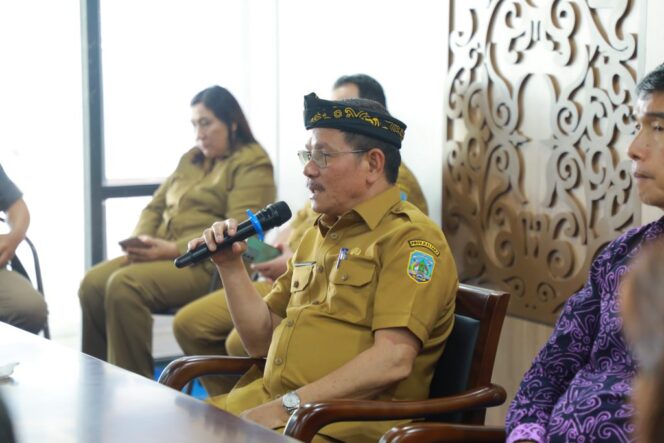 
 Wagub Ingkong Ala Awali Tugas Pemerintahan Dengan Ibadah Syukur