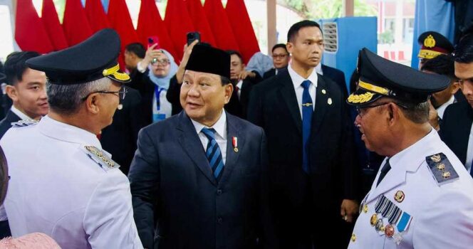 
 Wempi W Mawa dan Jakaria Resmi Dilantik Sebagai Bupati dan Wakil Bupati Malinau Periode 2025-2030