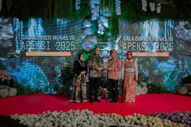 
 Wali Kota Tarakan Hadiri Munas APEKSI VII di Surabaya