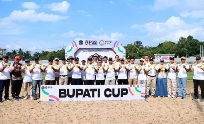 
 Bupati H. Irwan Sabri Resmi Membuka Turnamen sepakbola Bupati Cup Nunukan Tahun 2025