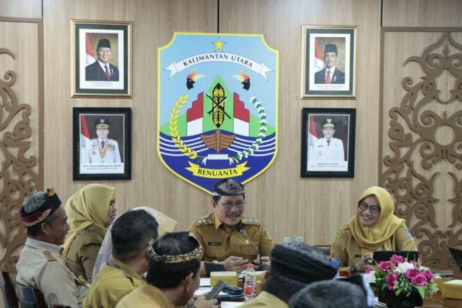 
 Dukung Pemeriksaan Pelayanan Publik, Wagub Dorong OPD Kaltara Siapkan Data Penunjang