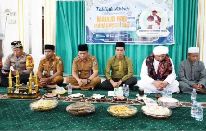 
 Bupati Nunukan Hadiri Tabligh Akbar Peringatan Maulid Nabi Muhammad SAW yang digelar oleh Masyarakat Desa Harapan