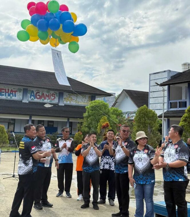 
 Sekda membuka secara resmi PORSENIJAR PGRI Kabupaten Malinau Tahun 2025