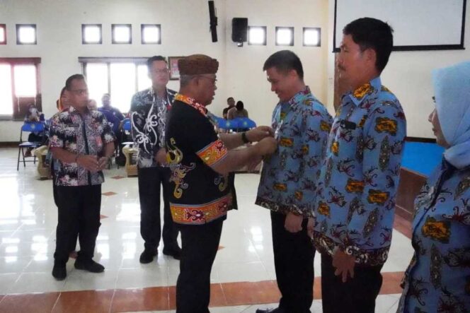 
 Wabup Malinau Lepas 100 Peserta Peda III KTNA, Dorong Petani Sehat dan Mandiri