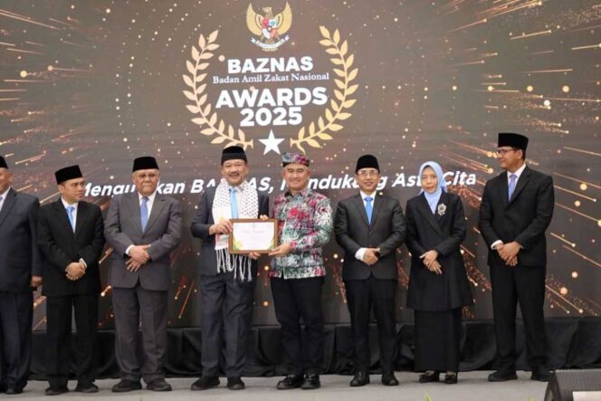 
 Wali Kota Tarakan Raih Penghargaan Kepala Daerah Pendukung Gerakan Zakat Indonesia