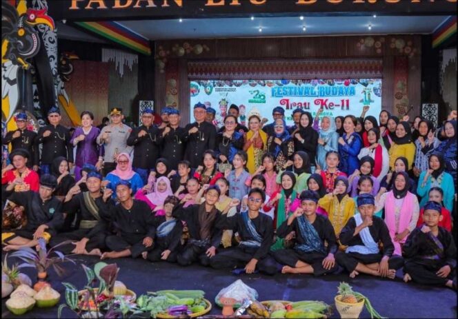 
 Dari Tarawangsa hingga Kaulinan Barudak, Sunda Hadirkan Kehangatan di IRAU Malinau