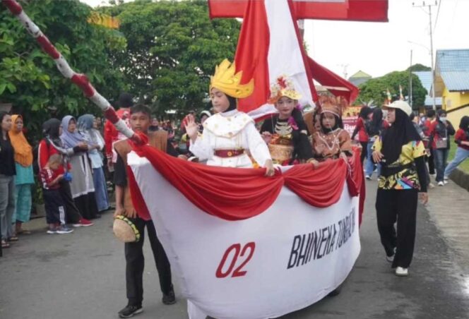 
 Diikuti 31 Tim Peserta, Lomba Pawai di Sebatik Disambut Antusias