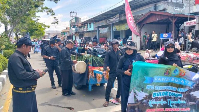 
 Pawai Budaya Kajang Meriahkan Hari Jadi ke-26 Kabupaten Nunukan