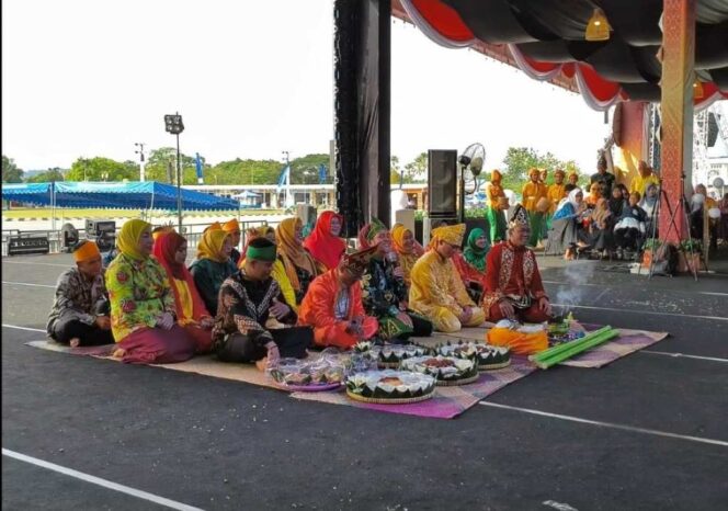 
 Warisan yang Hidup: Upacara Manugal Banjar Jadi Pesan Damai untuk Malinau