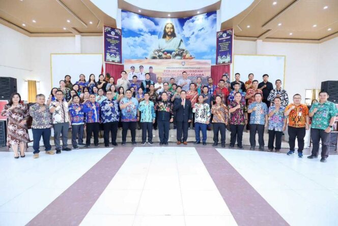 
 Hadiri Ibadah Pengutusan Perjalanan Ibadah Tokoh Agama Nasrani Ke Yerusalem Tahap II Sekda Harapkan Perjalanan ini menjadi Berkat