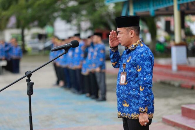 
 Pj. Sekprov Pimpin Apel Lingkup Pemprov di Lapangan Agatis