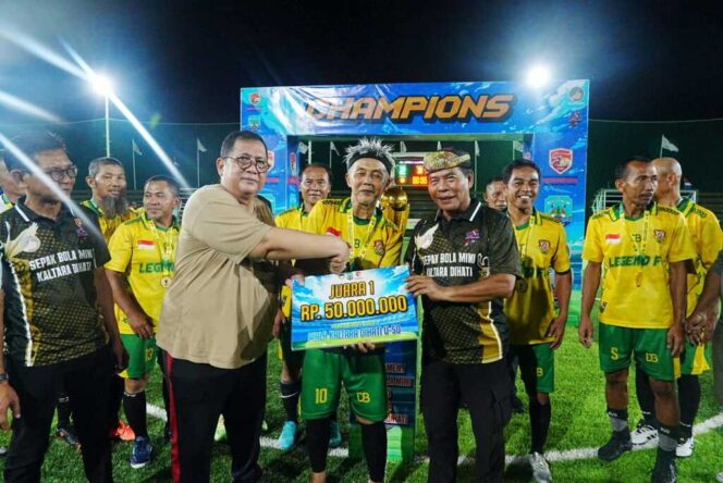 
 Penutupan Piala Kaltara Dihati 2025 Meriah, Gubernur Gelorakan Semangat Olahraga Sepak Bola Mini