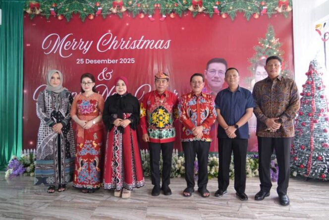 
 Gubernur Safari Natal, Kunjungi Pejabat dan Tokoh Kristiani Kaltara