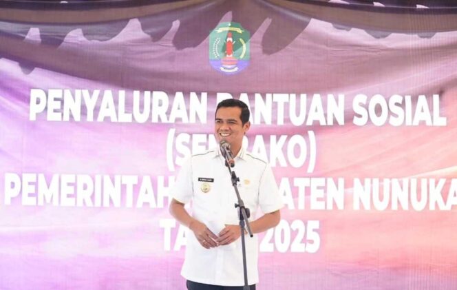 
 Pemkab Nunukan Salurkan Ribuan Paket Sembako untuk Warga Kurang Mampu