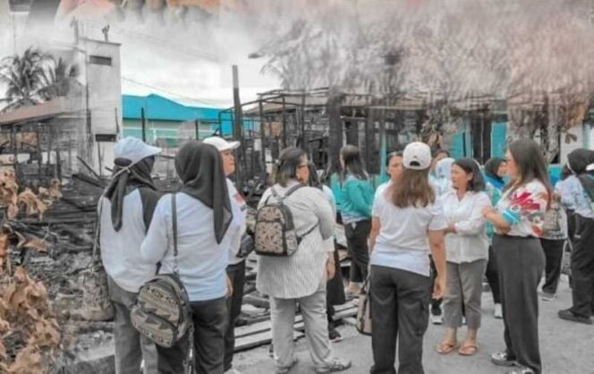 
 Doa dan Bantuan Mengalir, TP PKK dan Organisasi Wanita Sambangi Korban Kebakaran Desa Respen Tubu