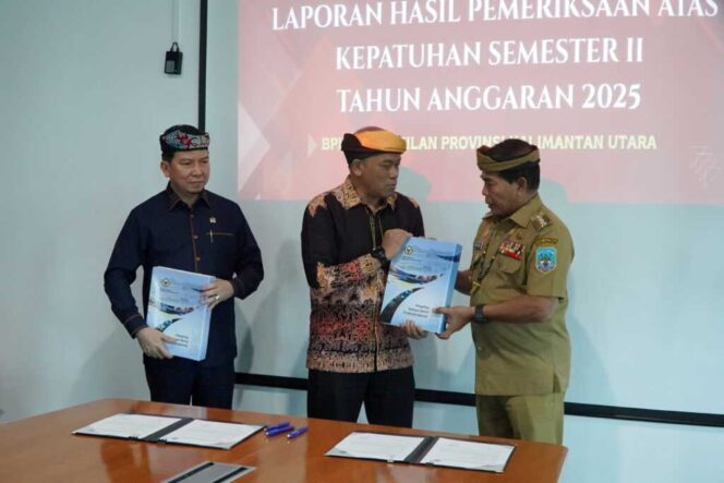 
 Gubernur Terima LHP BPK Terkait Pengelolaan Lingkungan dan Pertambangan