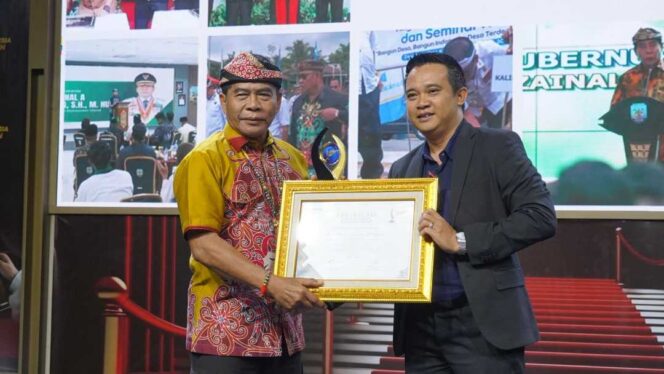 
 Gubernur Zainal Raih Penghargaan The Best Governor 2026