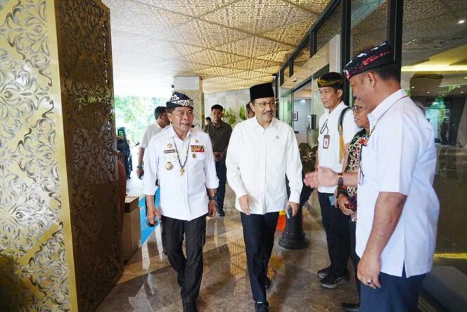
 Gubernur Audiensi dengan Mensos, Dorong Percepatan Program Kesejahteraan